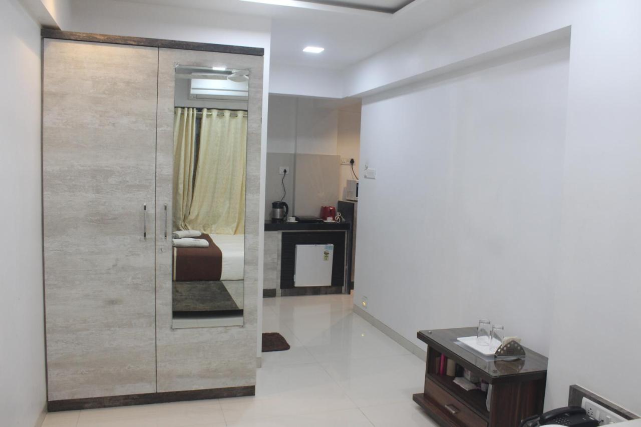 מומביי Hotel Park Inn Andheri West מראה חיצוני תמונה